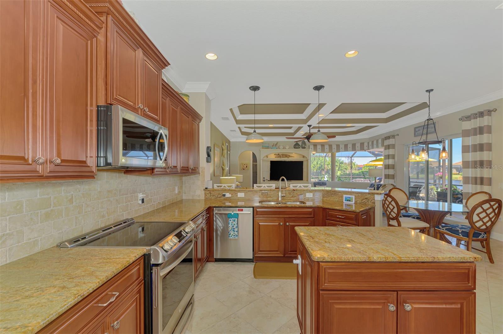 RIVERWOOD - Residential