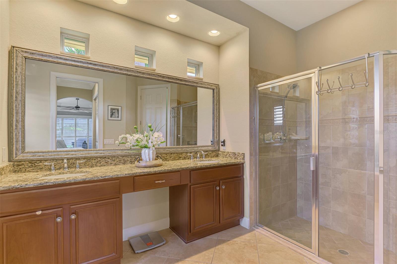 RIVERWOOD - Residential