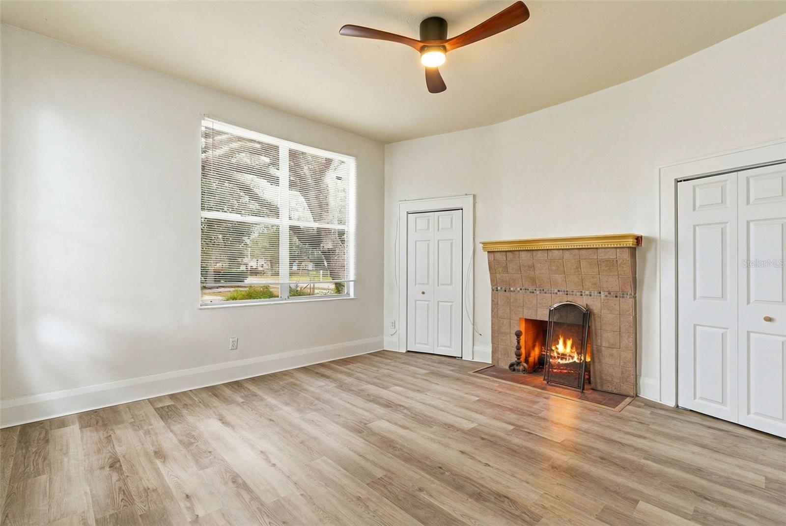 N S JONES ADD TO MANATEE - Residential Income