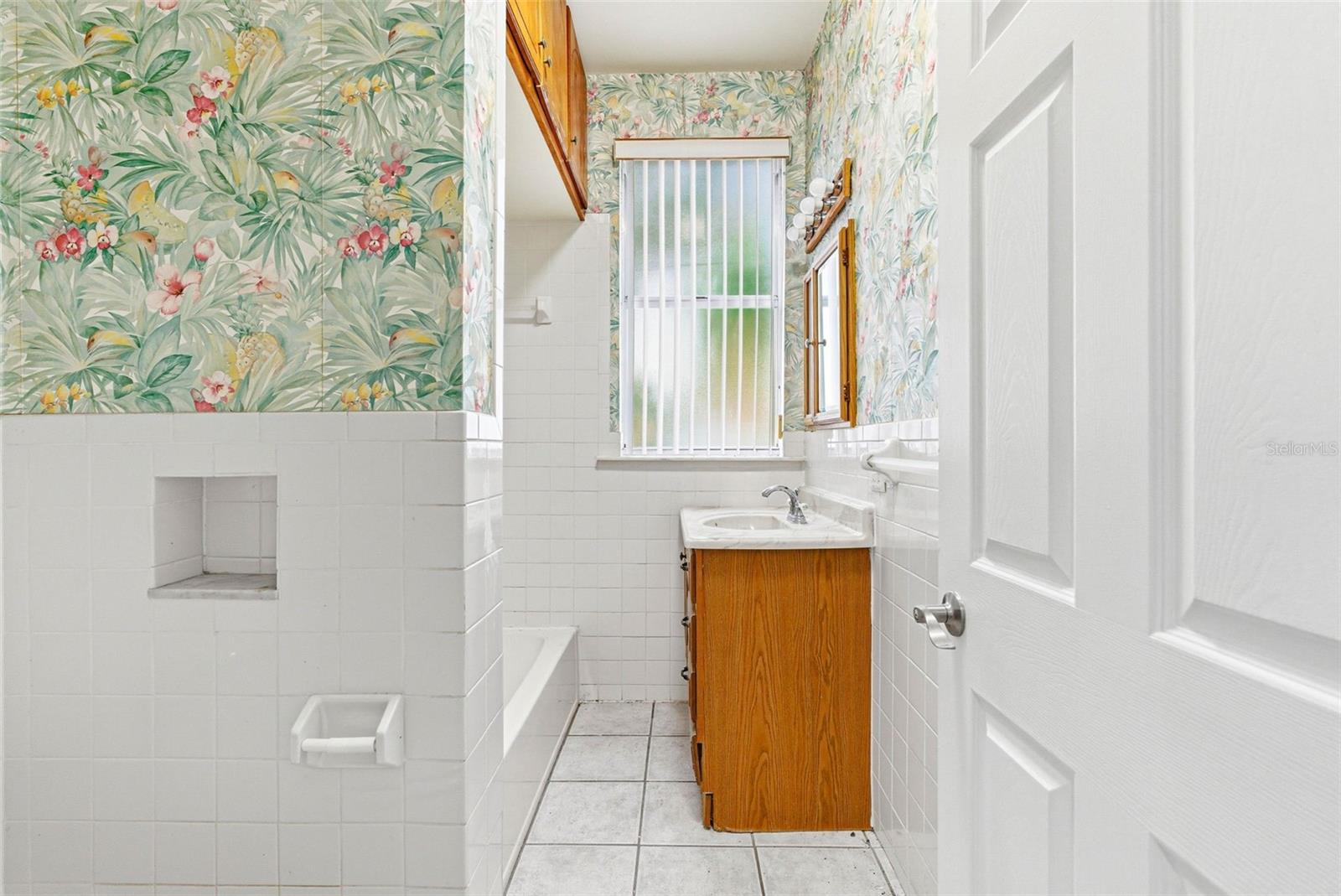 N S JONES ADD TO MANATEE - Residential Income