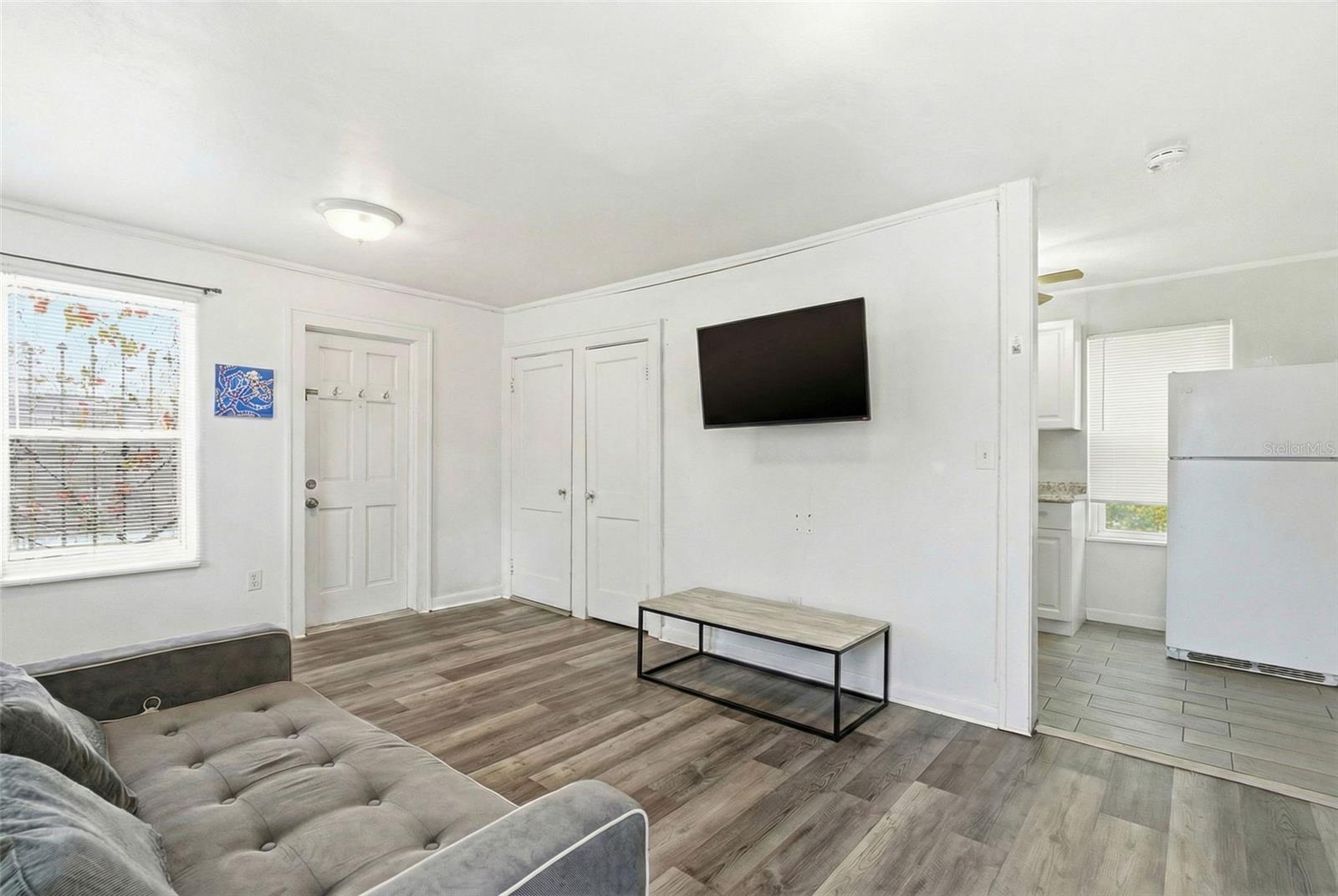 N S JONES ADD TO MANATEE - Residential Income