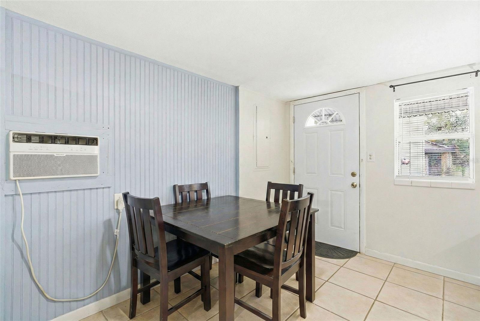 N S JONES ADD TO MANATEE - Residential Income