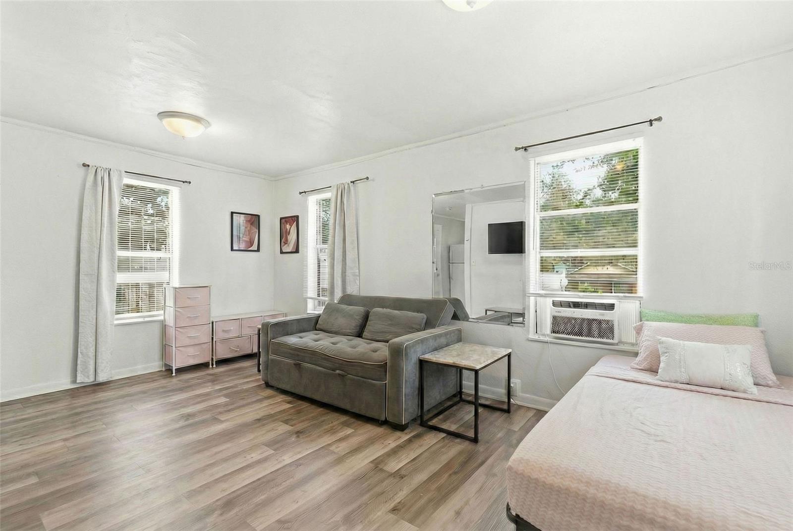 N S JONES ADD TO MANATEE - Residential Income