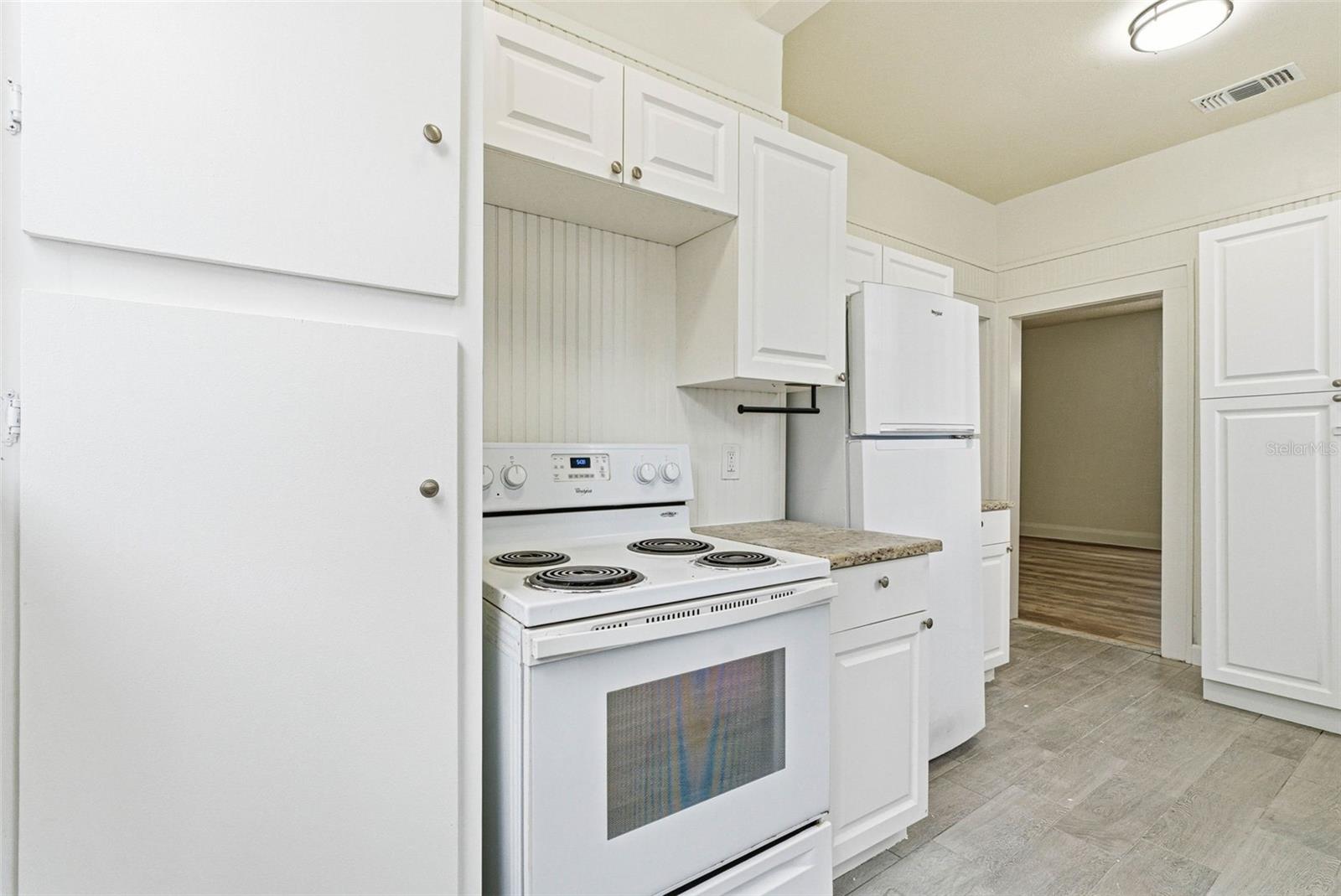 N S JONES ADD TO MANATEE - Residential Income