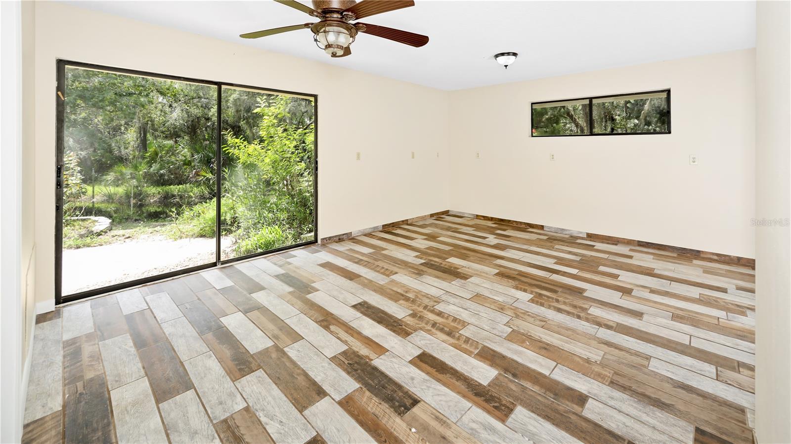 ST. JOHNS RIVER PARK - Residential