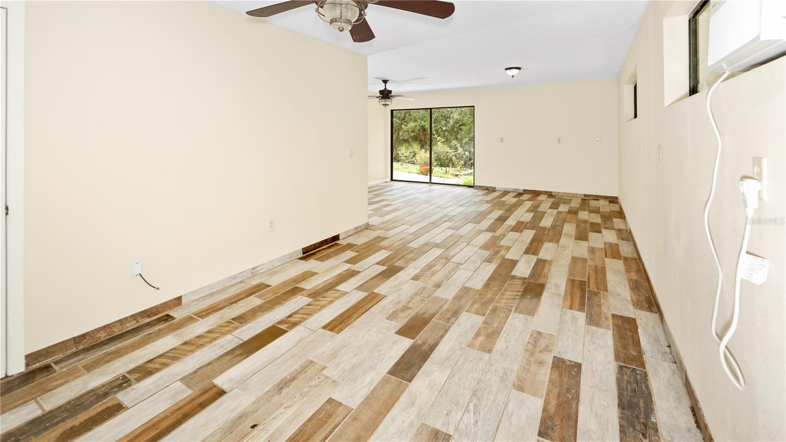 ST. JOHNS RIVER PARK - Residential