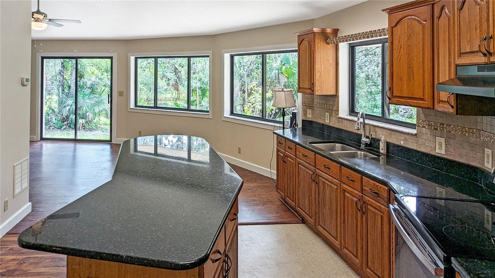 ST. JOHNS RIVER PARK - Residential