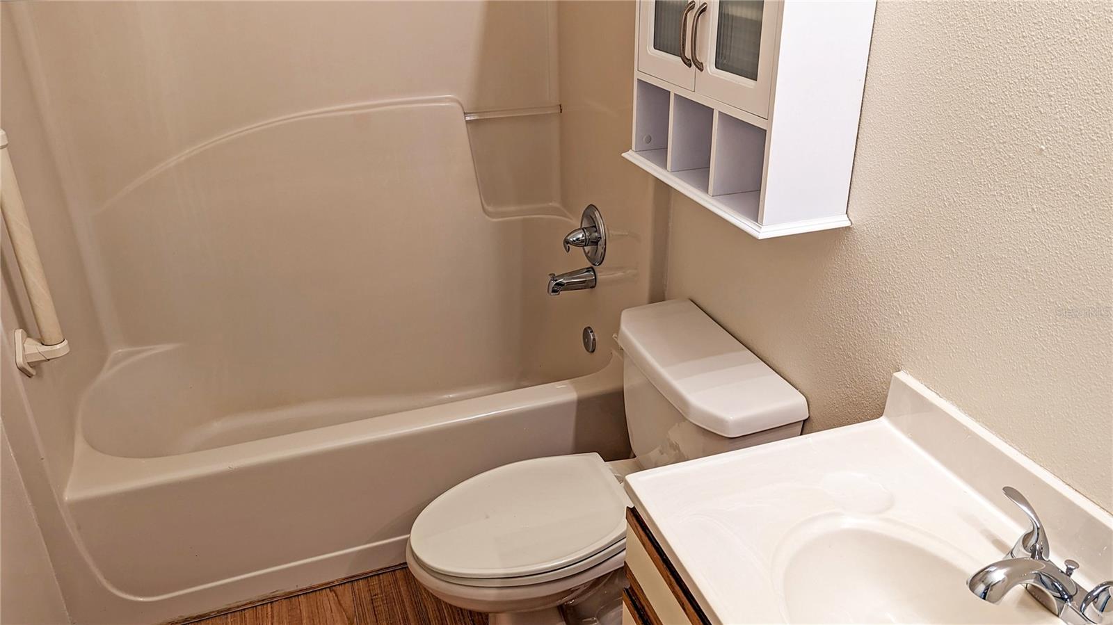 ST. JOHNS RIVER PARK - Residential