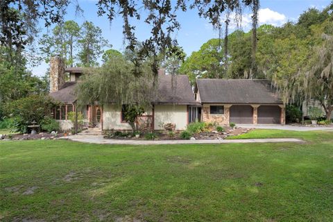 Photo of 8605 Fussell Drive, Wesley Chapel, FL 33545 (MLS # TB8427228) Photo of 8605 Fussell Drive, Wesley Chapel, FL 33545 (MLS # TB8427228)