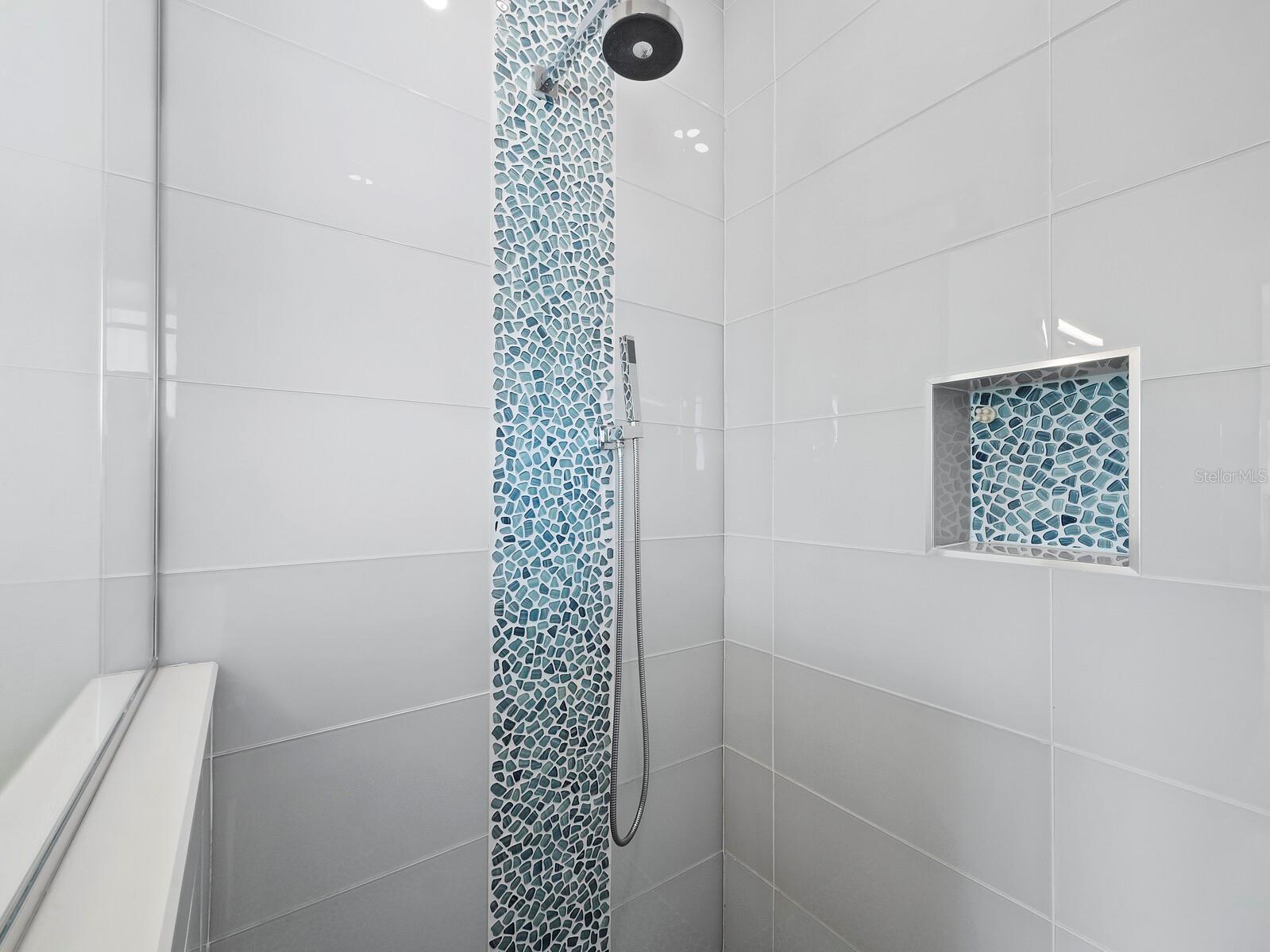 LONGBEACH ON LONGBOAT KEY - Residential