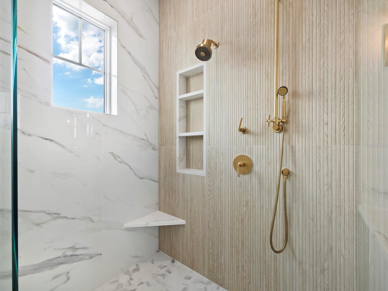 LONGBEACH ON LONGBOAT KEY - Residential