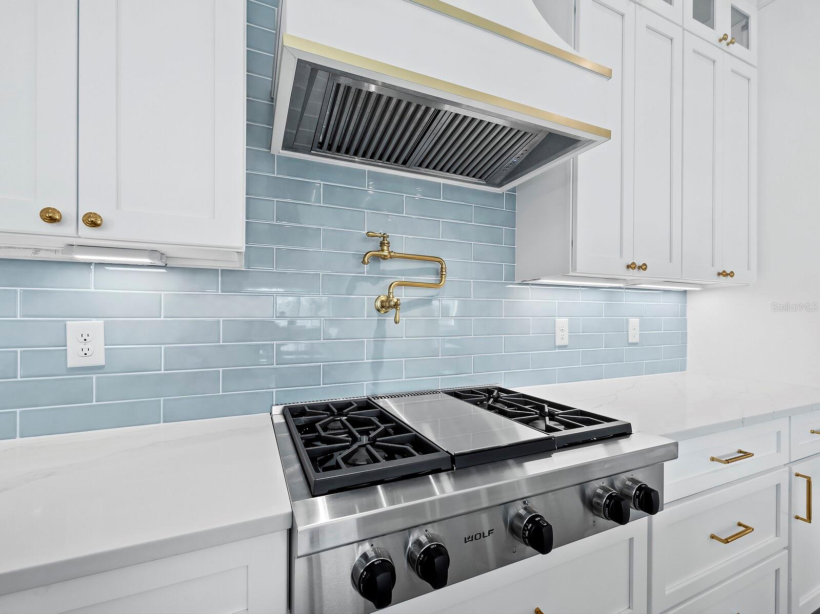 LONGBEACH ON LONGBOAT KEY - Residential