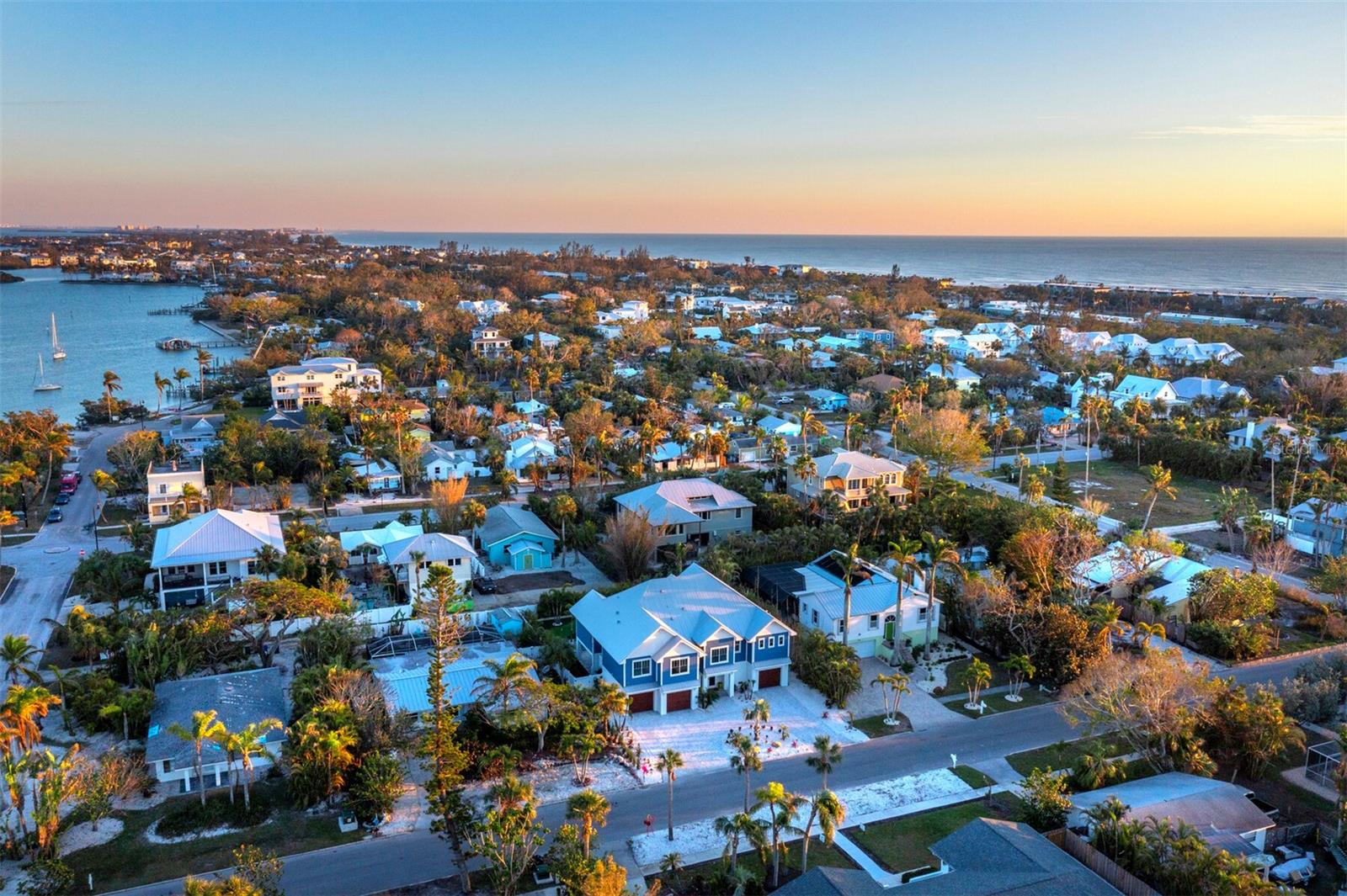 LONGBEACH ON LONGBOAT KEY - Residential