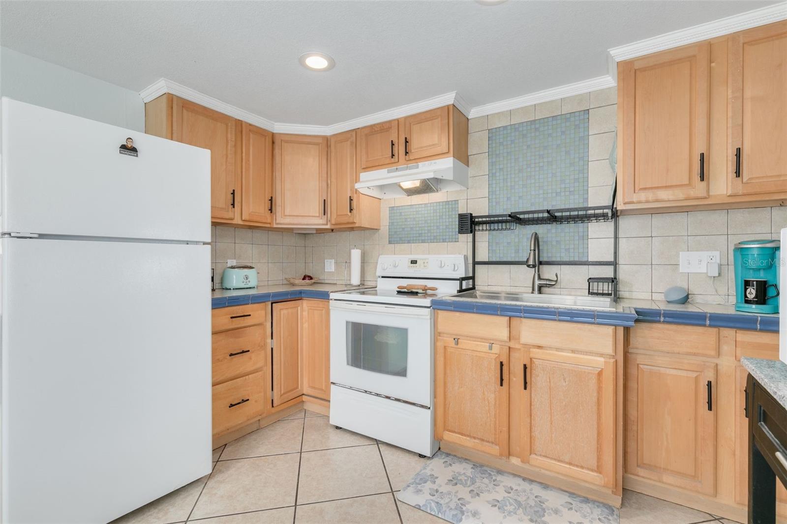 BOCA CIEGA PASS SUB - Residential Income