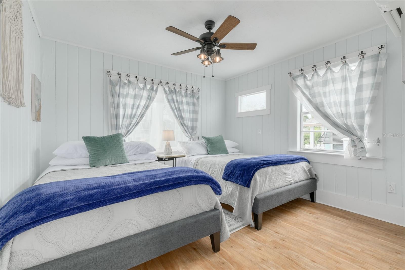 BOCA CIEGA PASS SUB - Residential Income