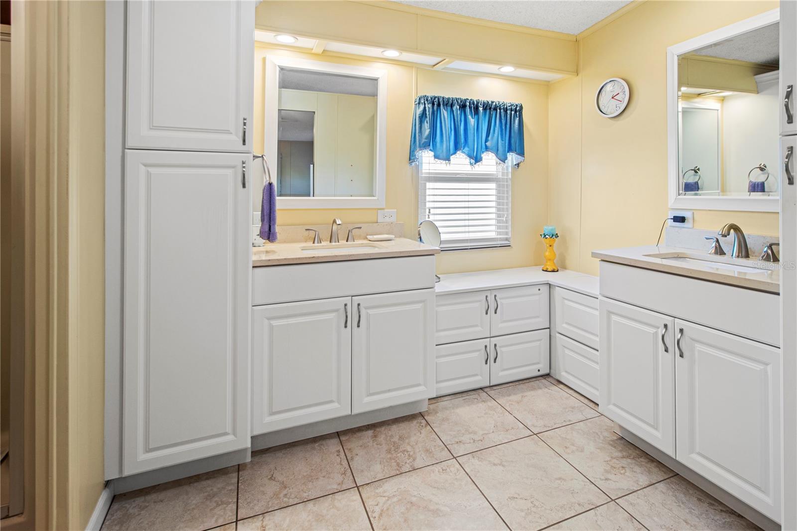 RIDGEWOOD OAKS PH II & III - Residential