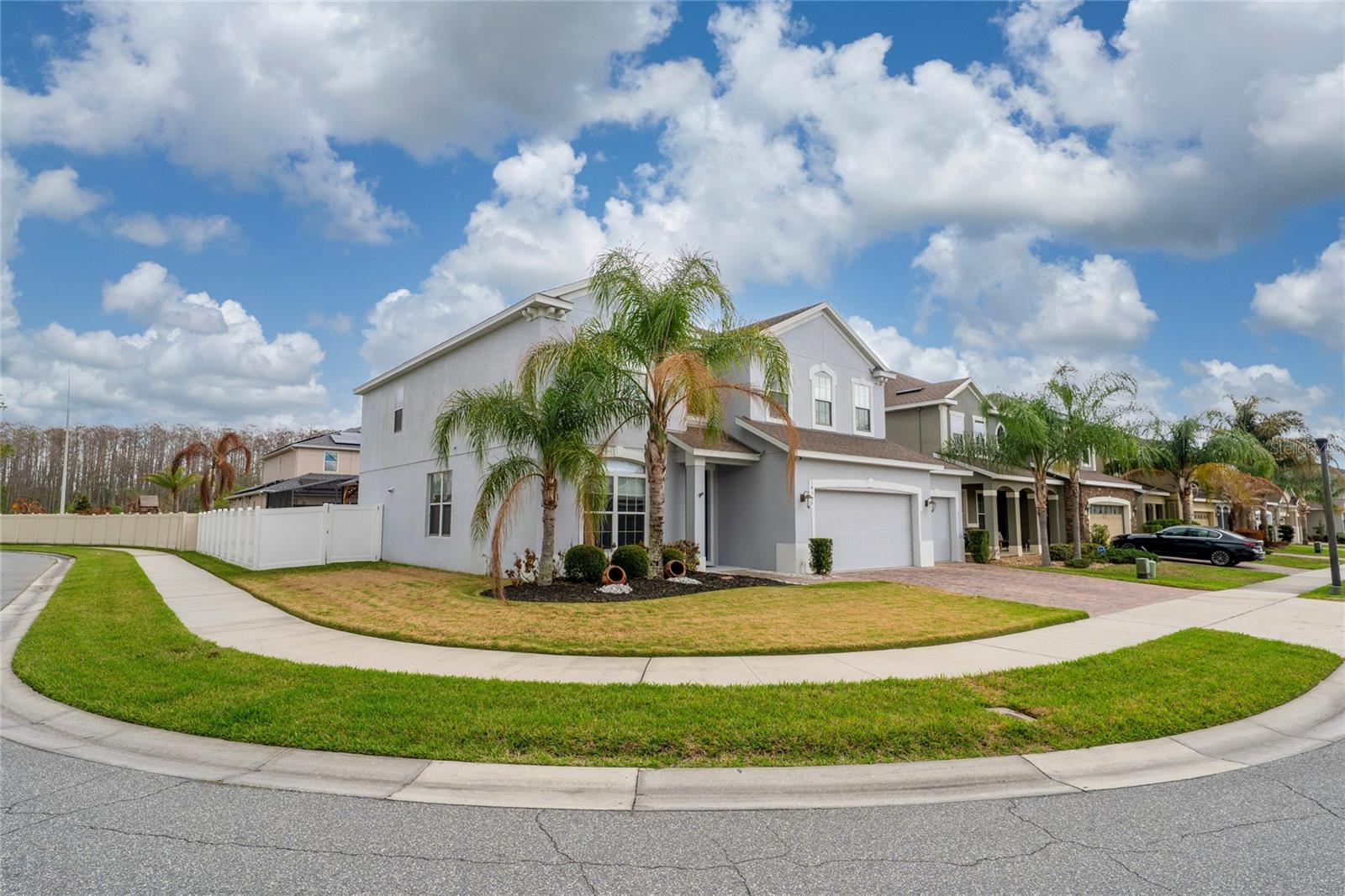 POINTE/HUNTERS CRK - Residential