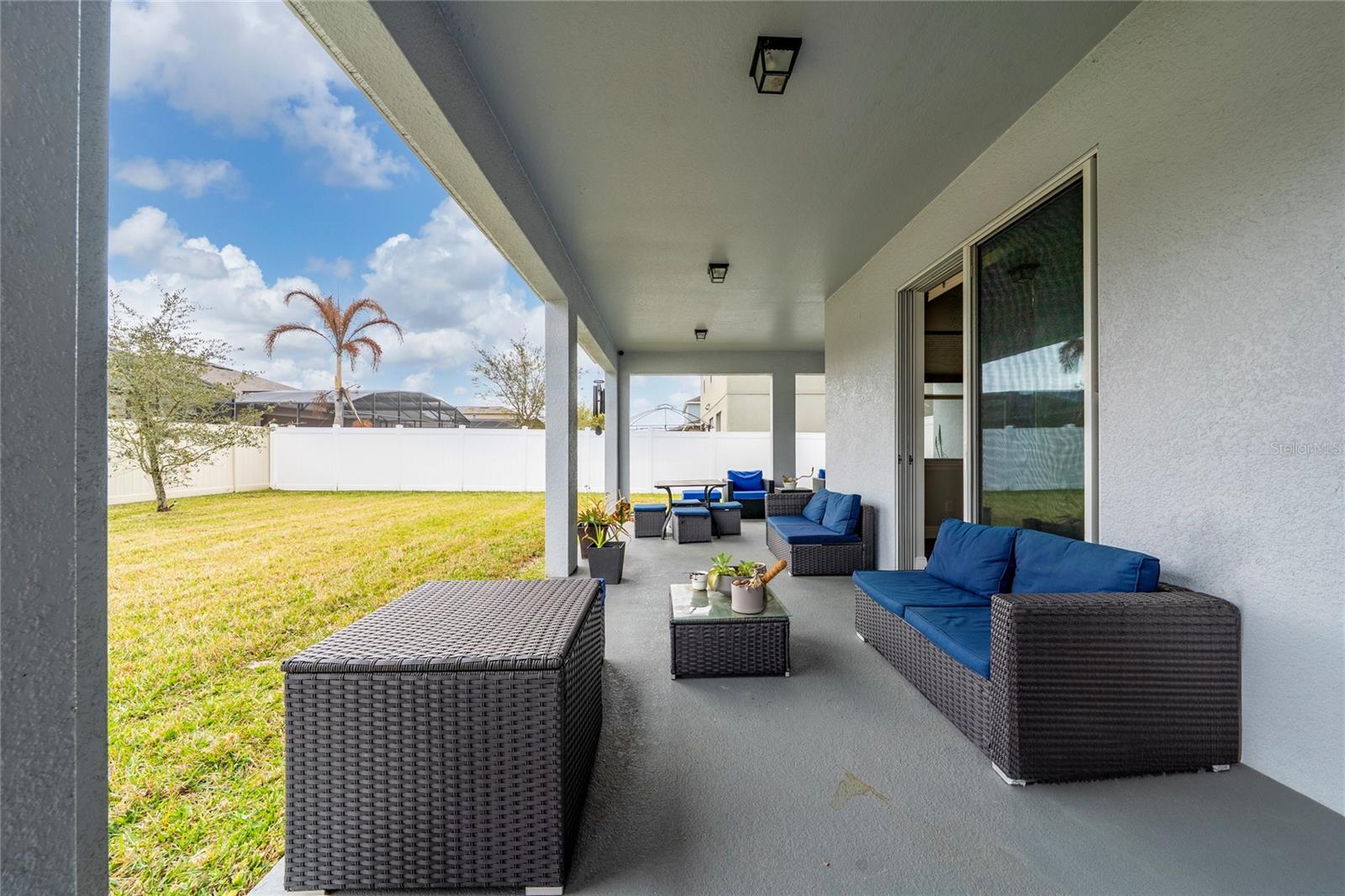 POINTE/HUNTERS CRK - Residential