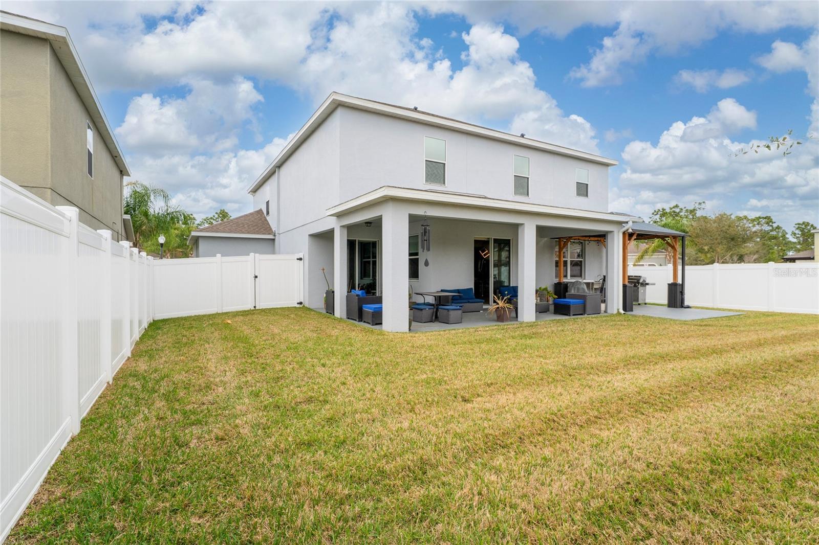 POINTE/HUNTERS CRK - Residential