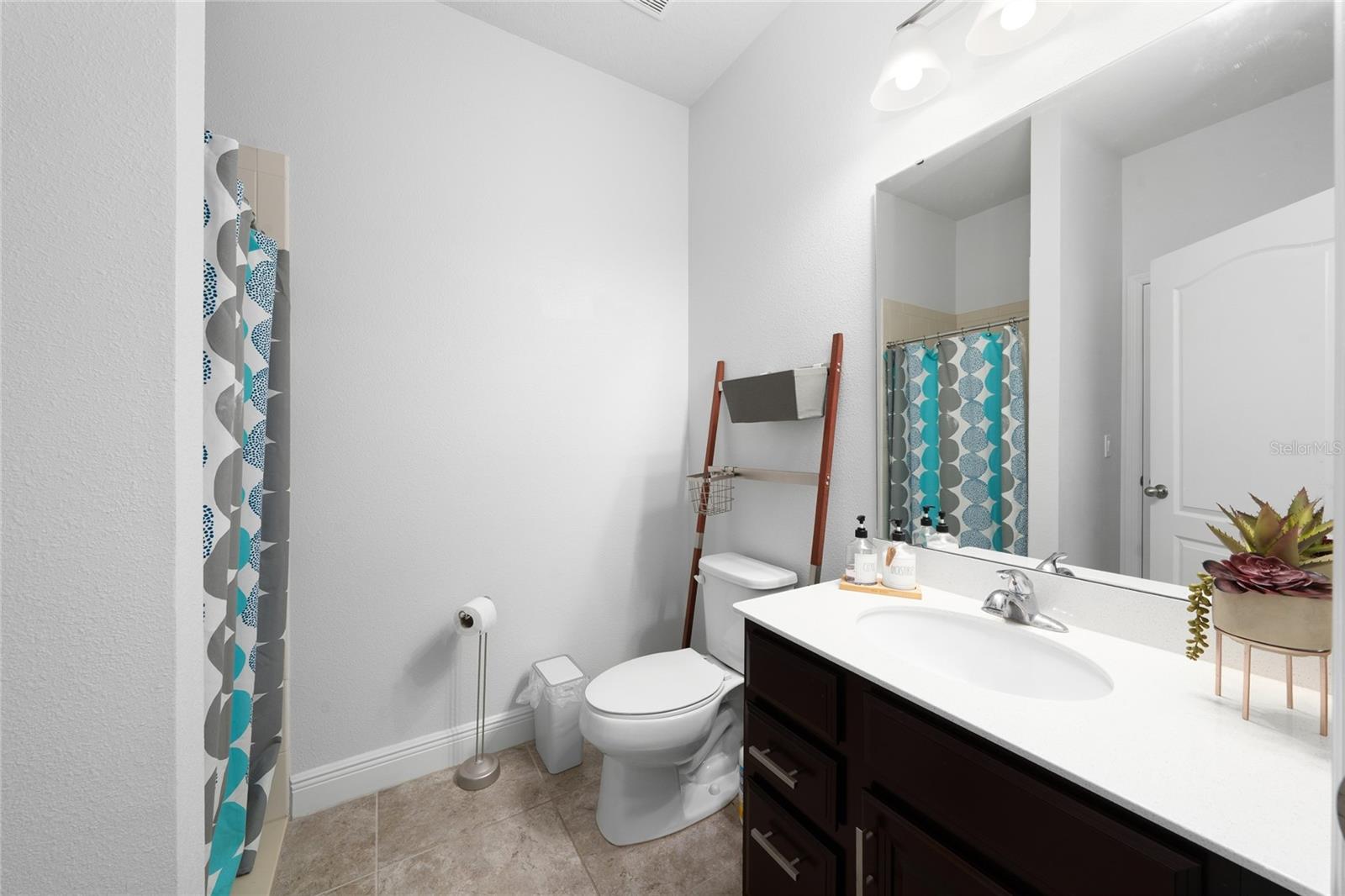 POINTE/HUNTERS CRK - Residential