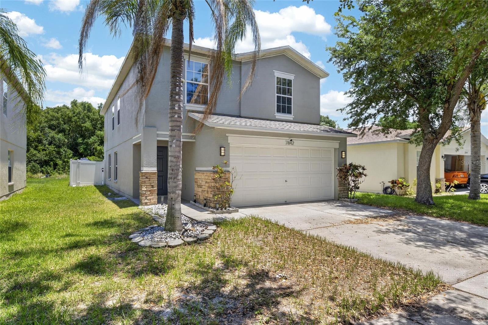 7842 CARRIAGE POINTE DRIVE