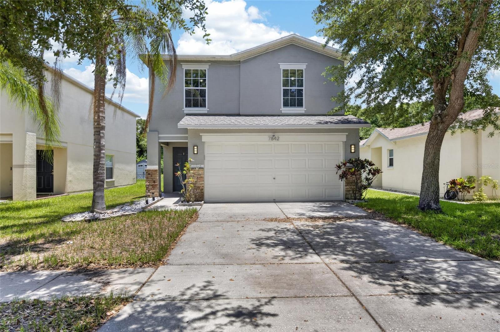 7842 CARRIAGE POINTE DRIVE