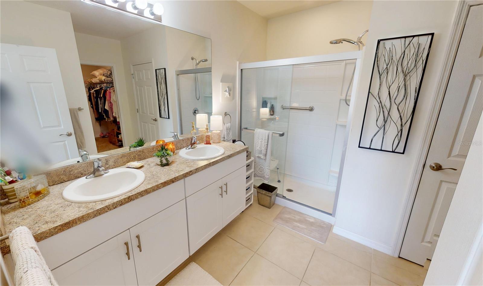 RIVER CLUB - Residential