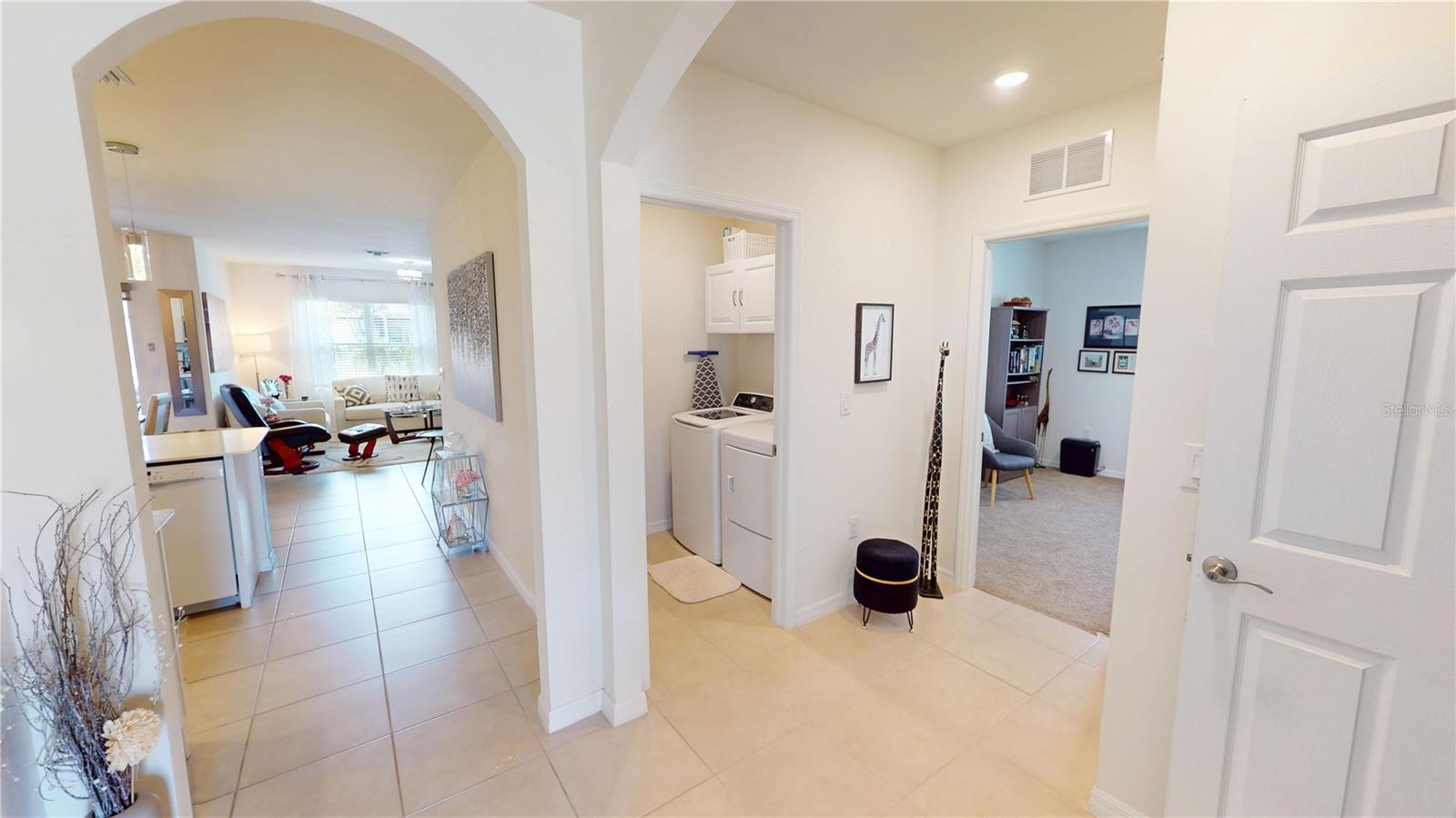 RIVER CLUB - Residential