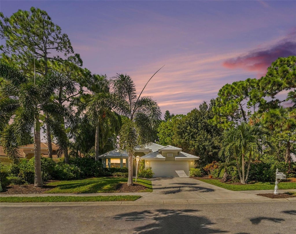 Photo of 6435 Berkshire Place, University Park, FL 34201 (MLS # A4708449)
