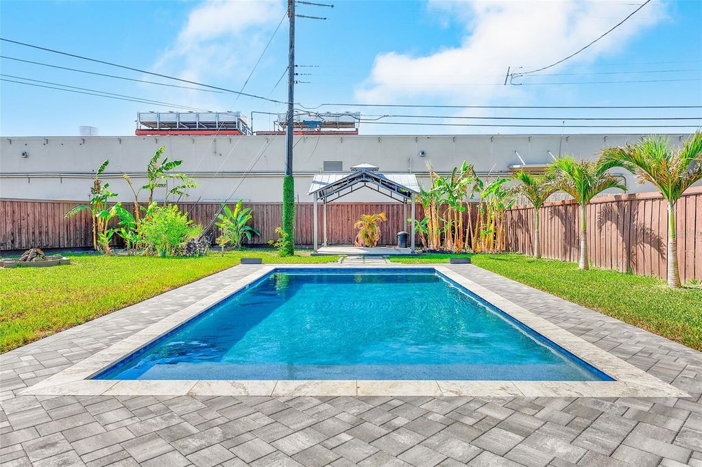 Photo of 1026 Meadowlawn Drive N, St Petersburg, FL 33702 (MLS # TB8492404)