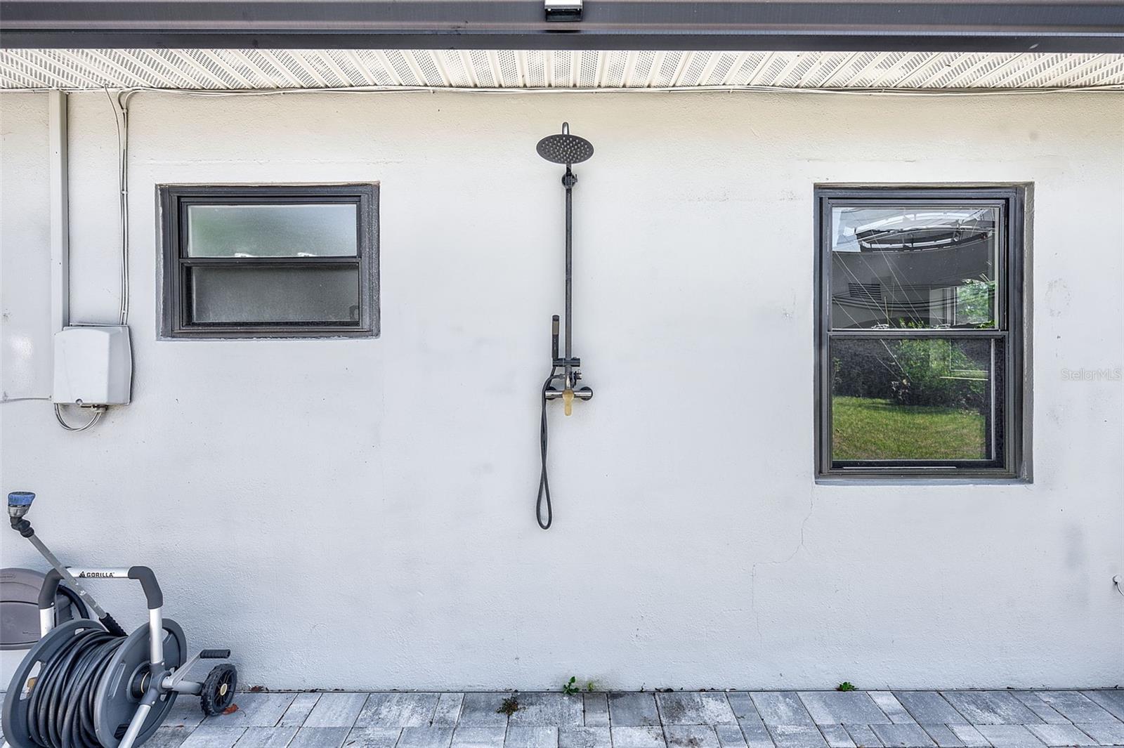 MEADOW LAWN - Residential