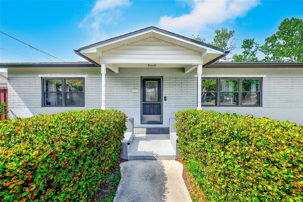 Photo of 1026 Meadowlawn Drive N, St Petersburg, FL 33702 (MLS # TB8492404)