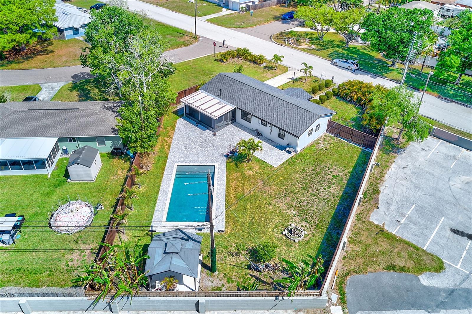 MEADOW LAWN - Residential