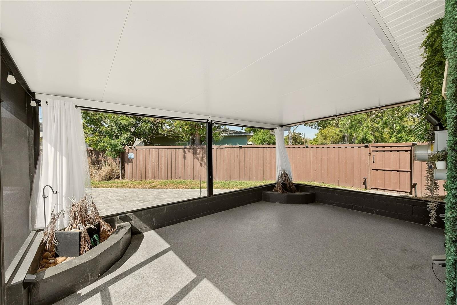 MEADOW LAWN - Residential