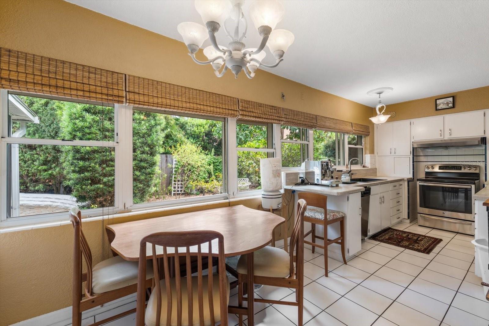 BELLEAIR ESTATES - Residential