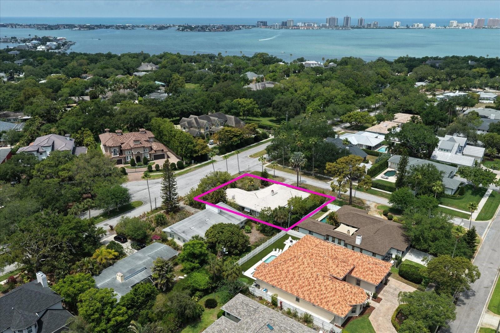 BELLEAIR ESTATES - Residential
