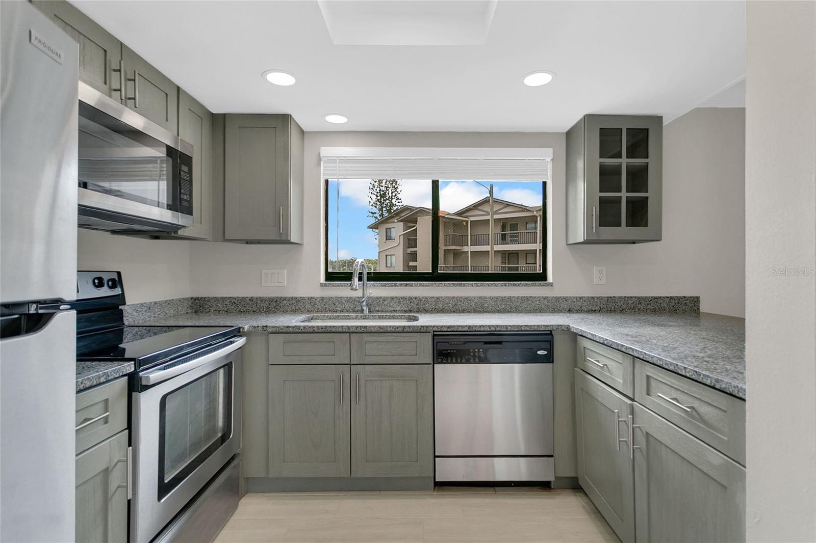 LAKE LOTUS CLUB 5 A CONDO REP - Residential