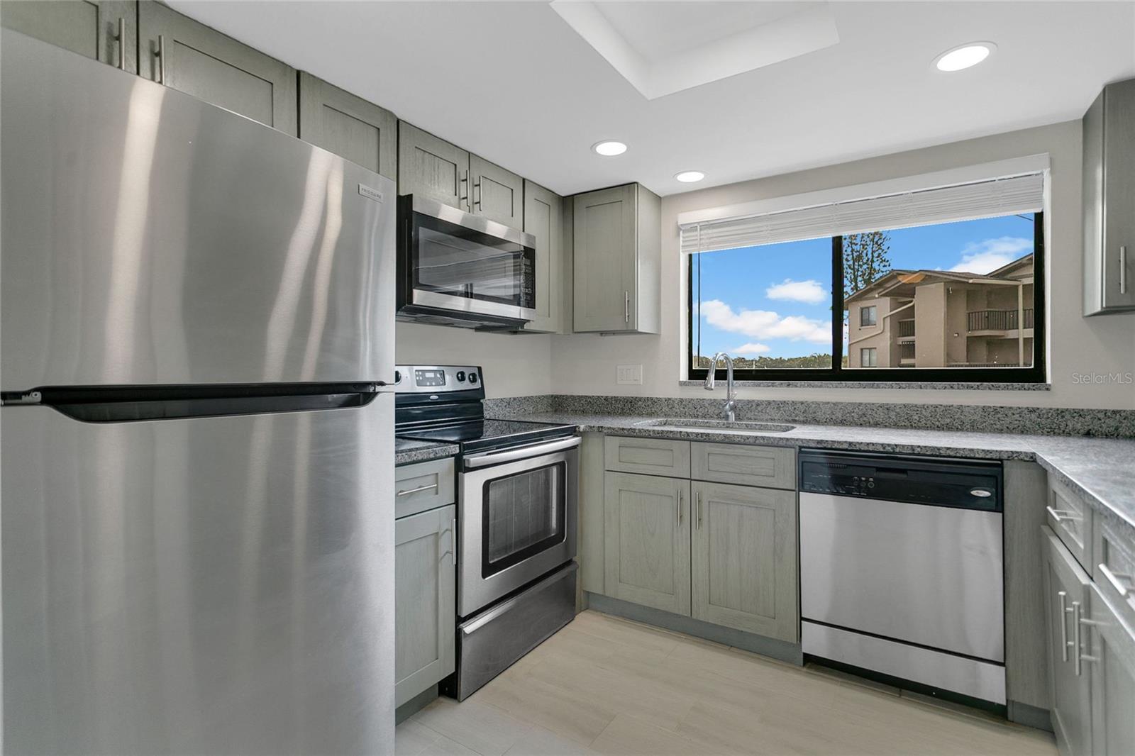 LAKE LOTUS CLUB 5 A CONDO REP - Residential