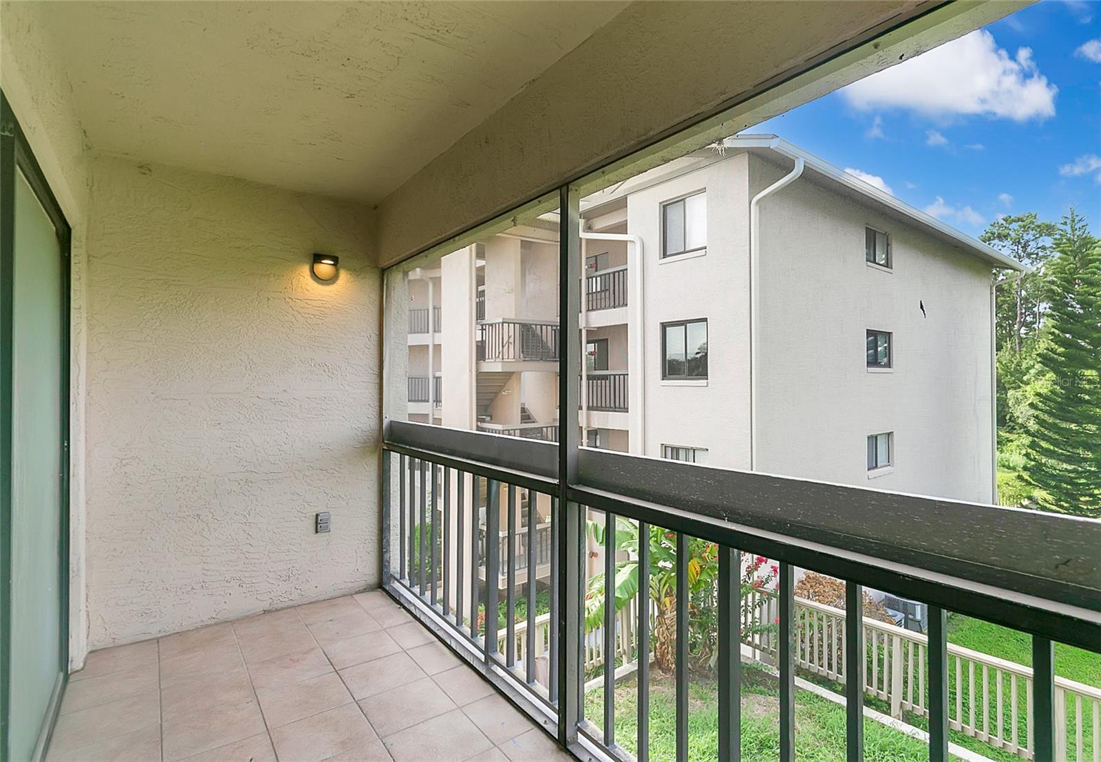 LAKE LOTUS CLUB 5 A CONDO REP - Residential
