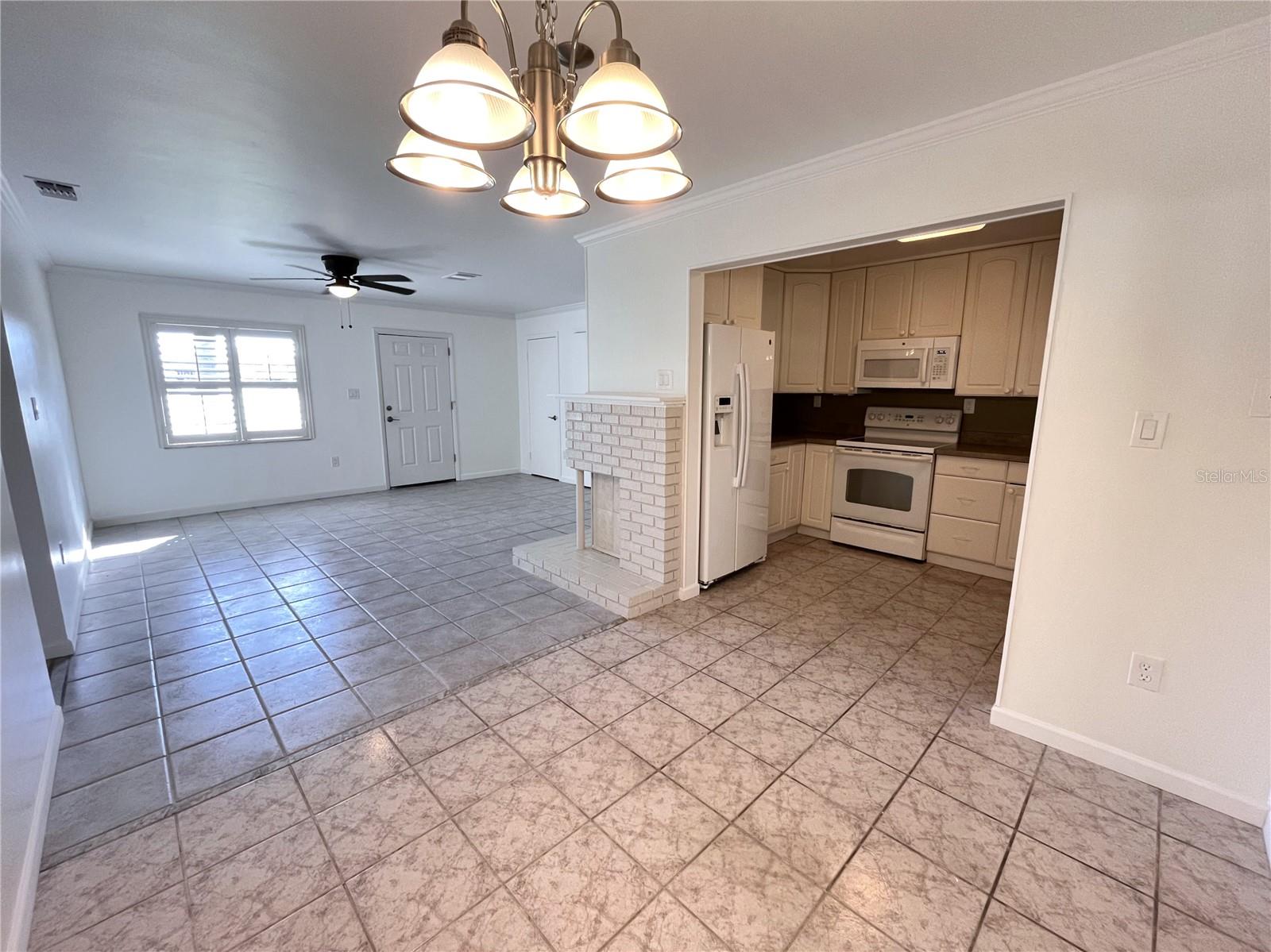 PINE SHORES ESTATES REP - Residential Lease