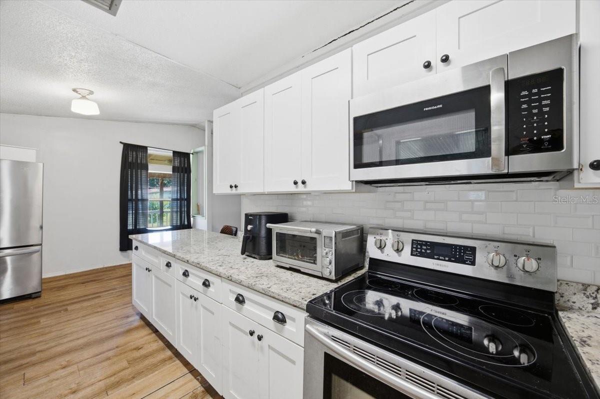 6709 FIVE ACRE RD