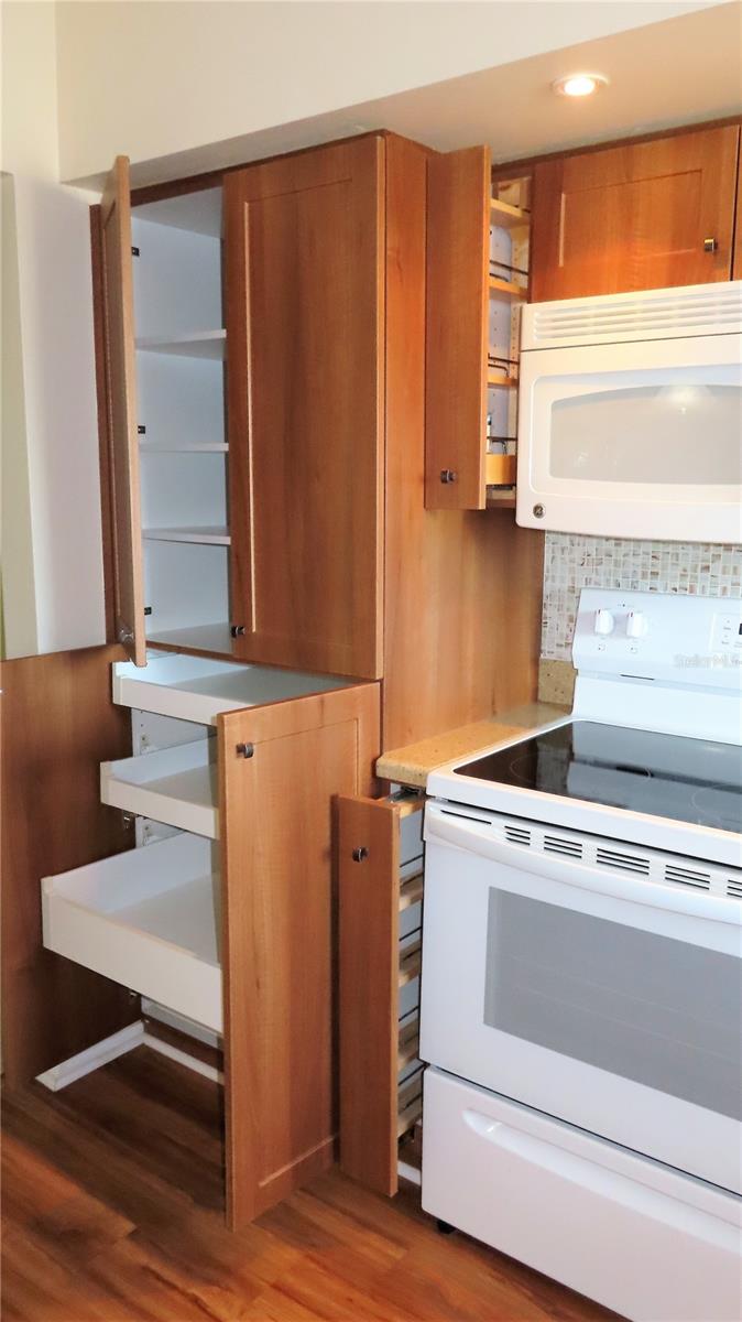 ON TOP OF THE WORLD - Residential Lease