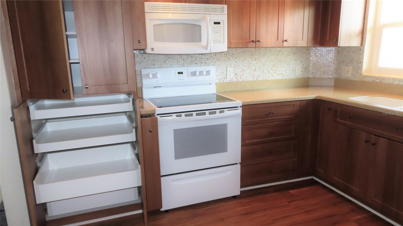 ON TOP OF THE WORLD - Residential Lease