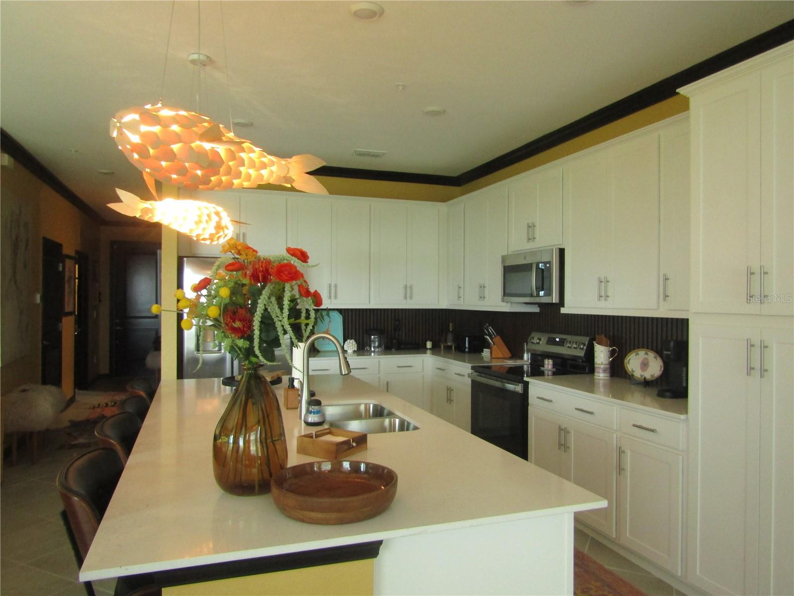 WELLEN PARK GOLF & COUNTRY CLUB - Residential Lease