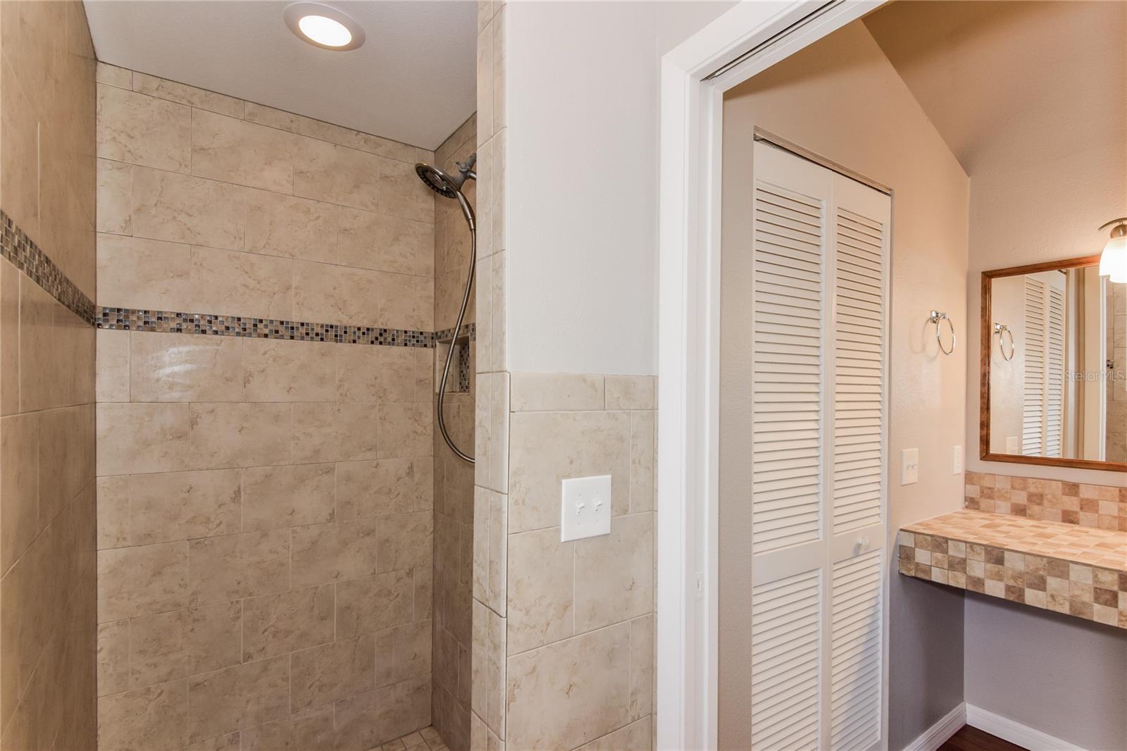 SPRING HILL - Residential Lease