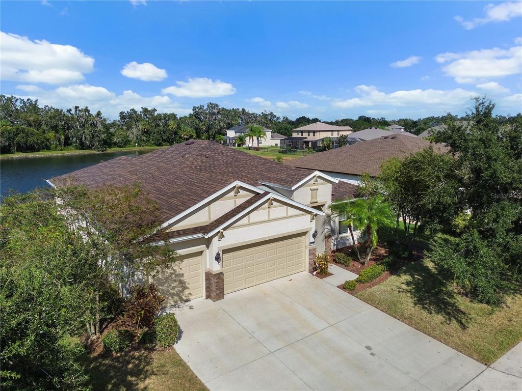 Photo of 9724 46th Court E, Parrish, FL 34219 (MLS # A4669359)