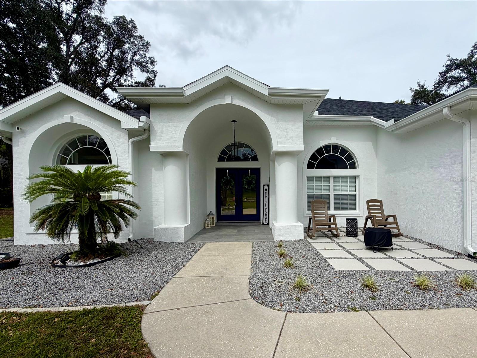 83 OAK VILLAGE BOULEVARD S
