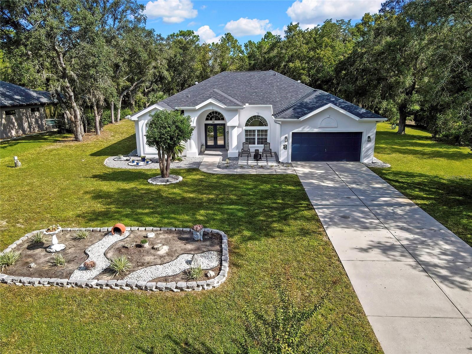 83 OAK VILLAGE BOULEVARD S