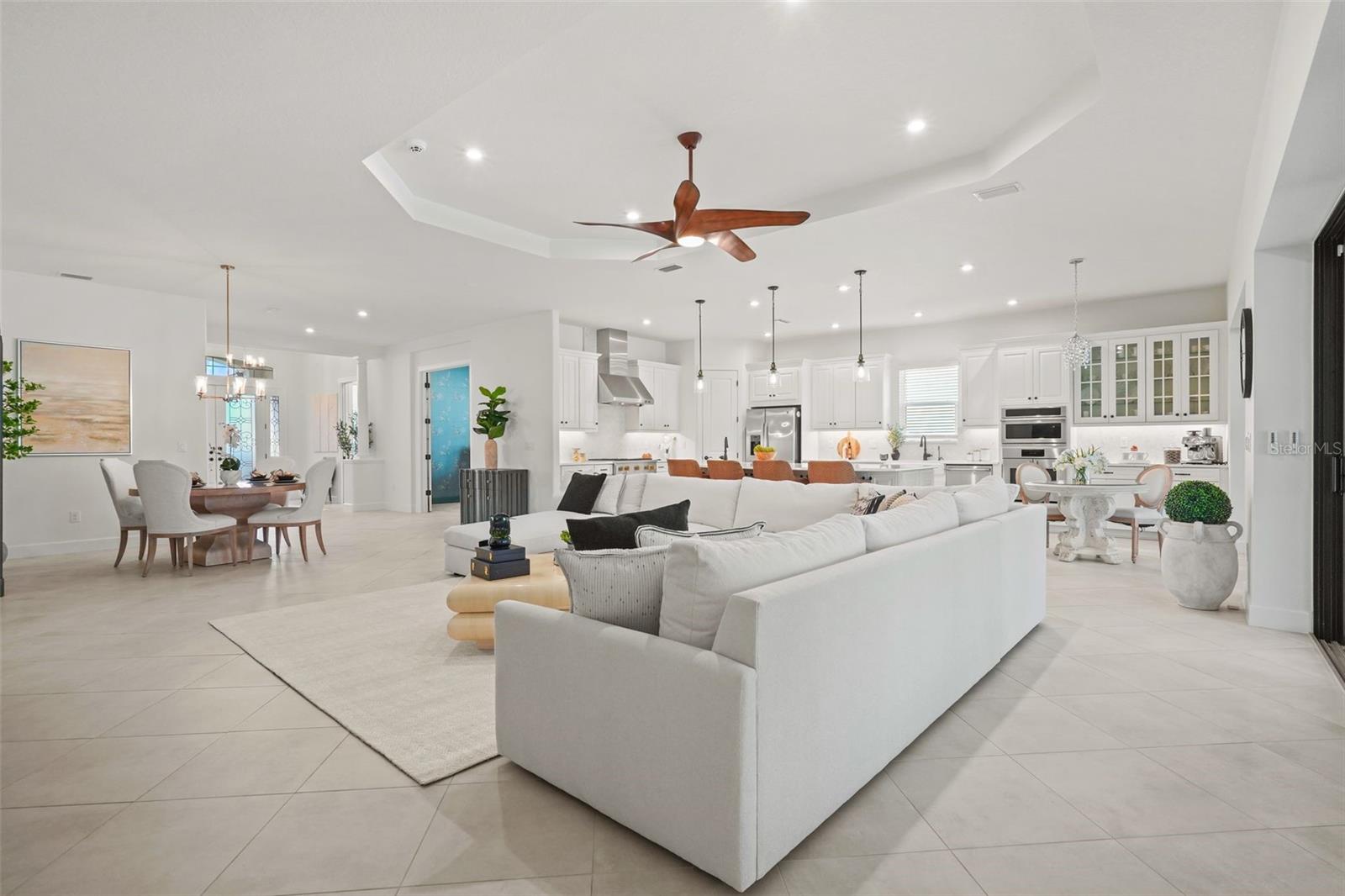 AZARIO ESPLANADE PH II SUBPH A,B & C - Residential