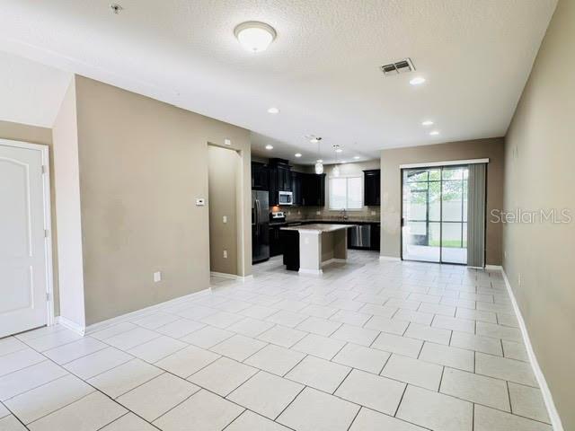 ECON LNDG PH I - Residential Lease